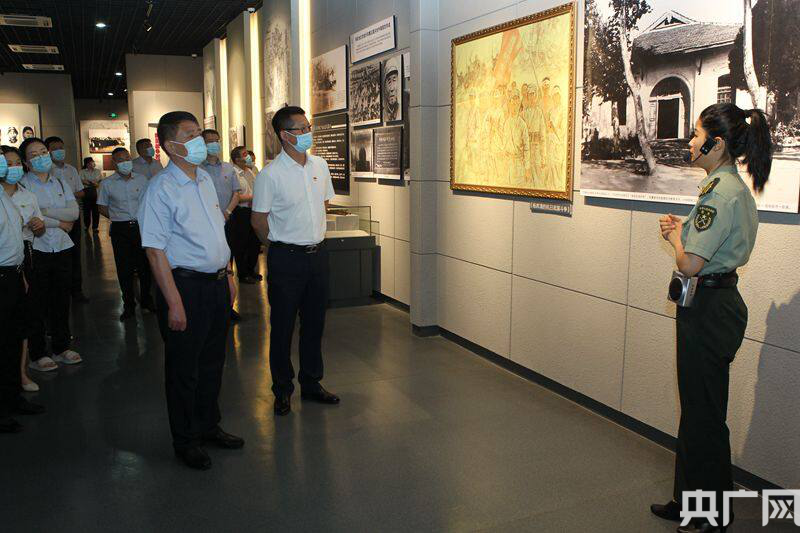  网球主题公园开园，多功能场地满足全民需求