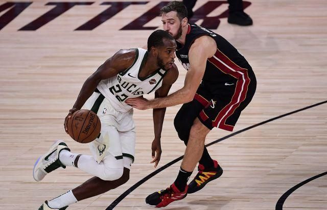  杜兰特关键球定乾坤，太阳险胜雄鹿队