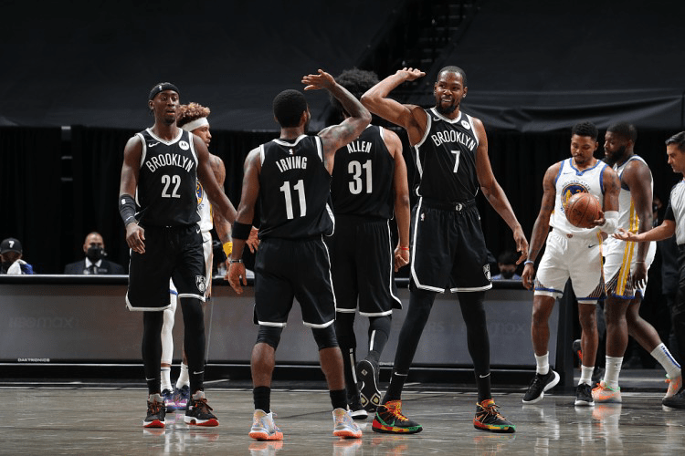  篮网双核合砍六十分惜败雄鹿