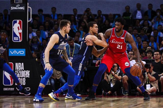  篮球跨界合作频现，品牌联名引领潮流