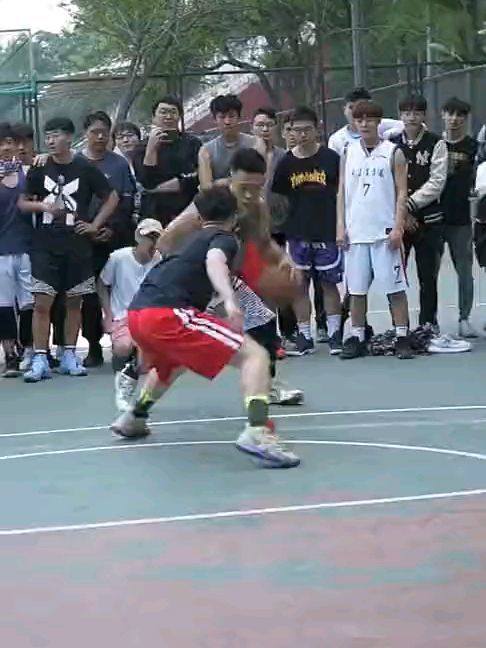  街球高手齐聚争夺城市传奇赛